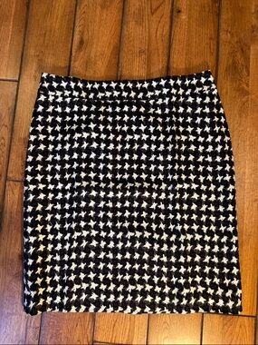 Talula Black & White Houndstooth Pencil Skirt
